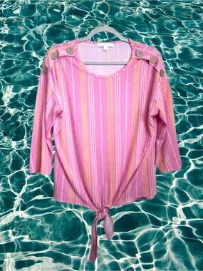 Juniper + Lime tie-front 3/4 sleeve top w/ shoulder buttons sz Large